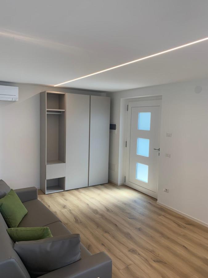 Appartamento Viola Malcesine Bagian luar foto