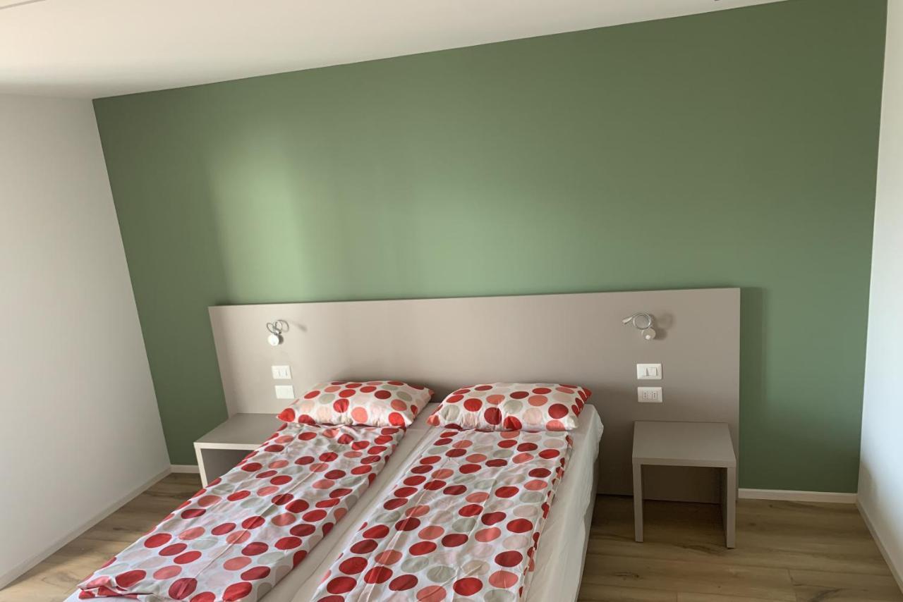 Appartamento Viola Malcesine Bagian luar foto