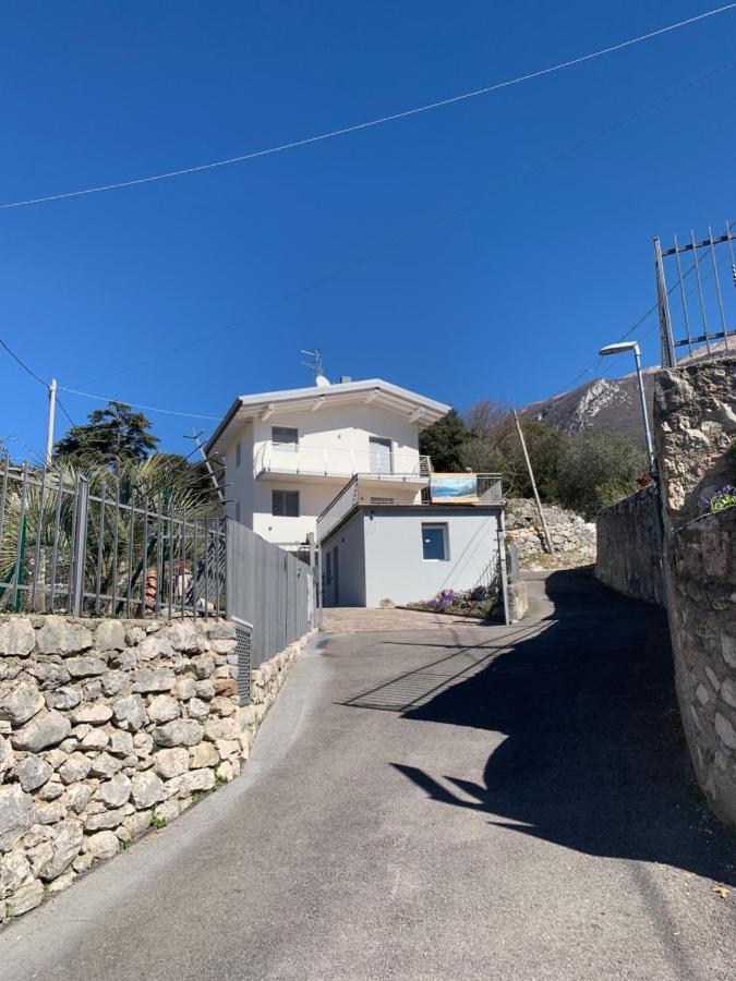 Appartamento Viola Malcesine Bagian luar foto