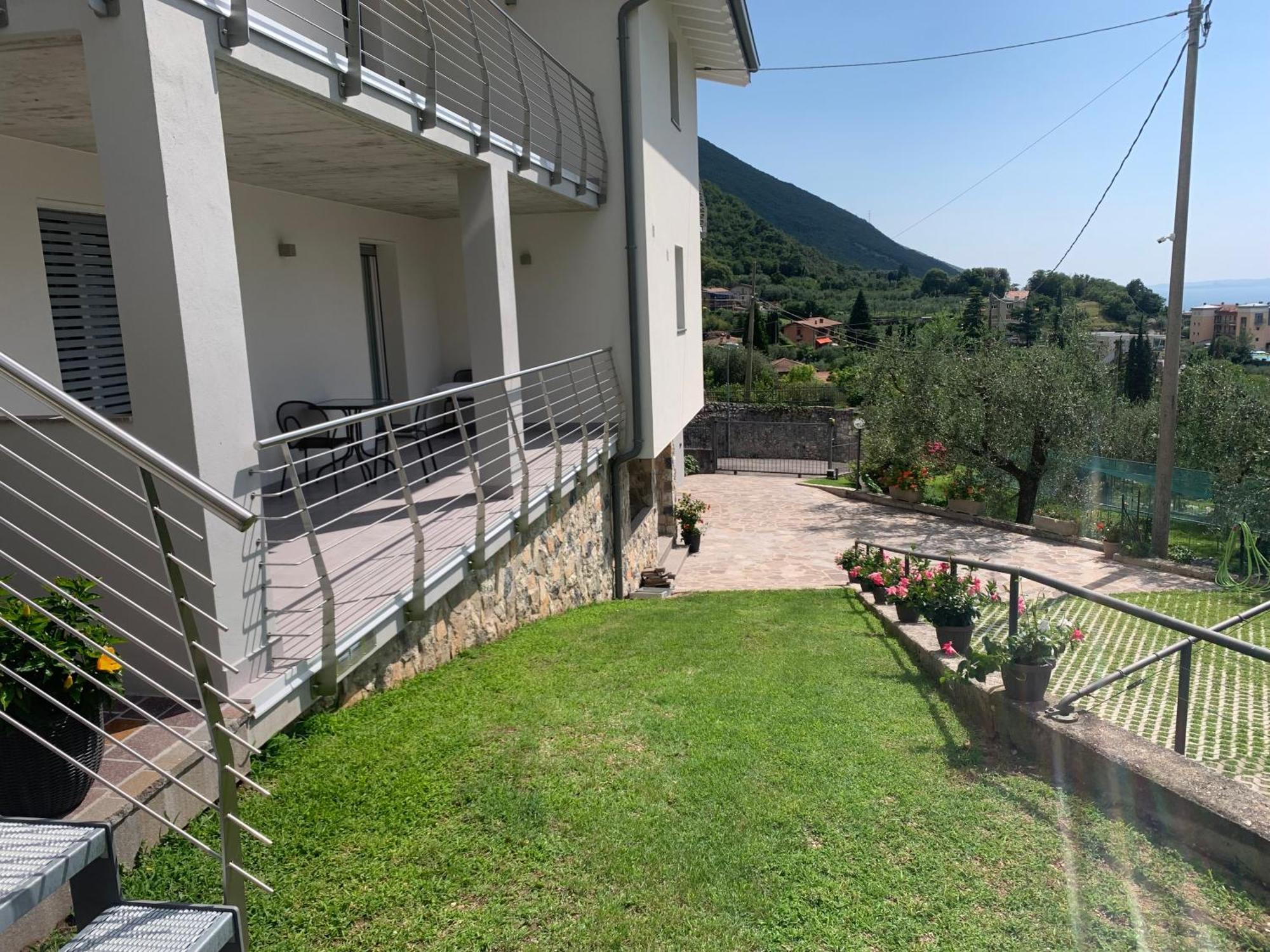 Appartamento Viola Malcesine Bagian luar foto